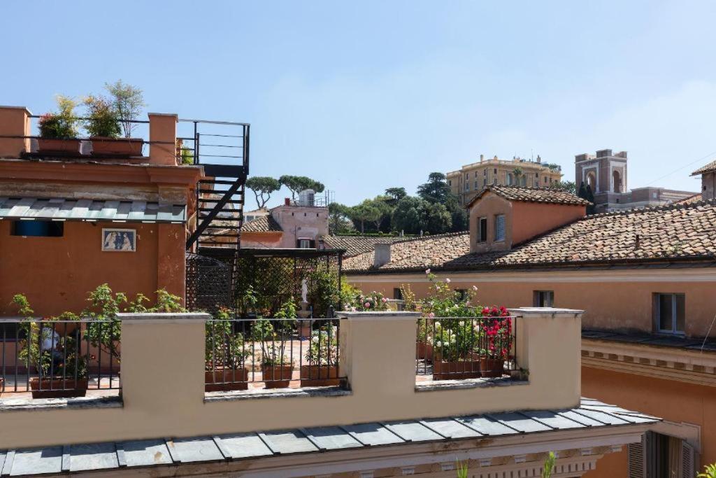 Apartamento Penthouse In Piazza Venezia With Terrace Roma