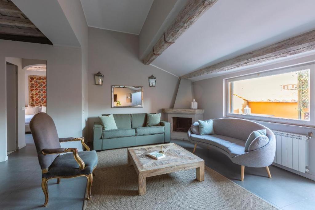 Penthouse In Piazza Venezia With Terrace Apartamento *